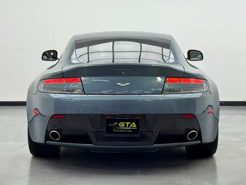 2015 Aston Martin Vantage V8, Full Aston Martin Service History, Excellent Condition, GCC - Image 5