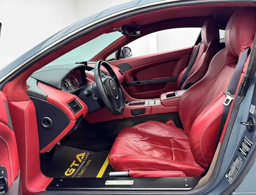 2015 Aston Martin Vantage V8, Full Aston Martin Service History, Excellent Condition, GCC - Image 8