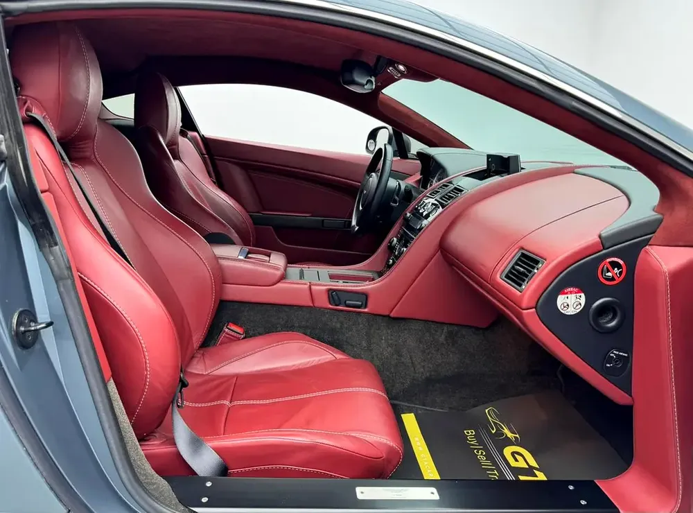 2015 Aston Martin Vantage V8, Full Aston Martin Service History, Excellent Condition, GCC - Image 9
