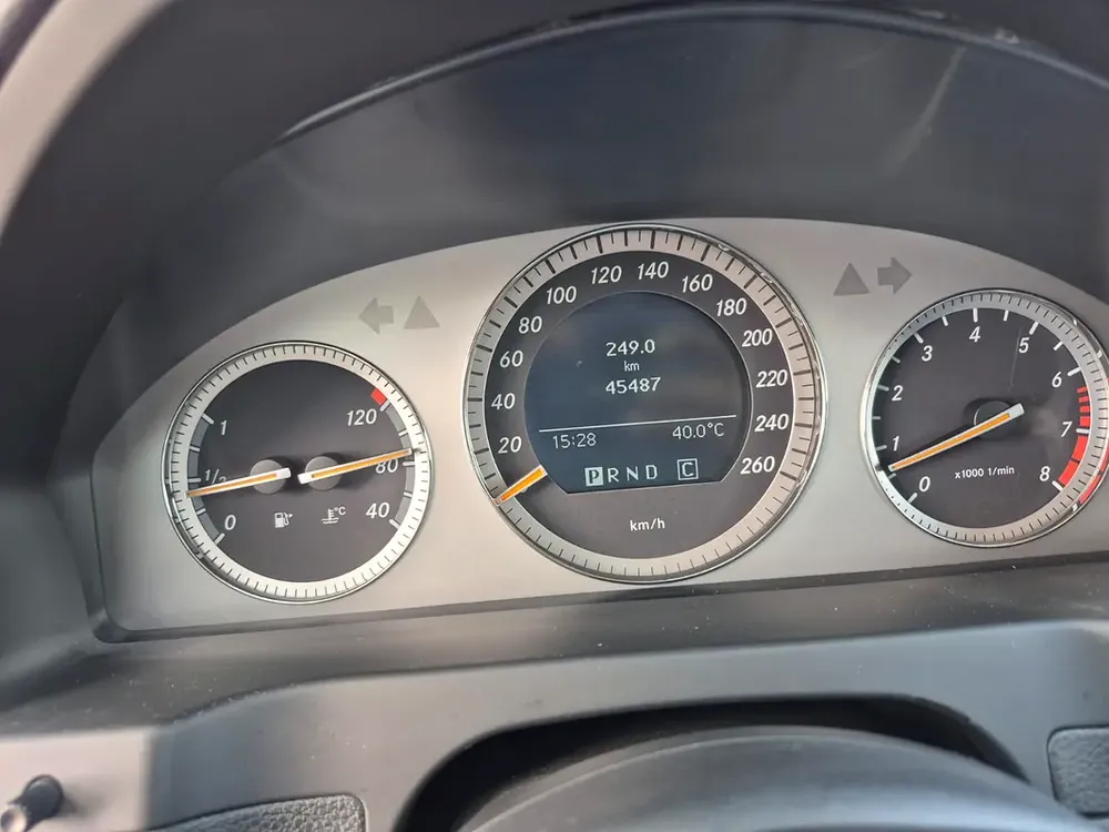 2008 Mercedes-Benz C-Class C250 Luxury - Japanese Specs - Mint Condition - Image 7