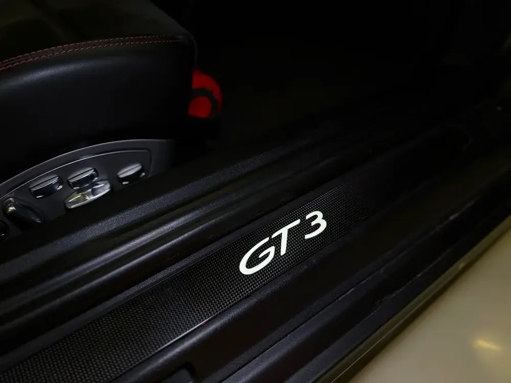 2015 PORSCHE 911 GT3 - GCC - WARRANTY From Dealership till 2027 - Full Service History Available - Image 11