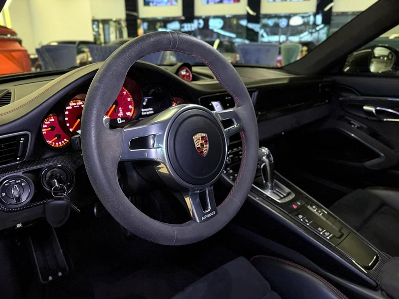 2015 PORSCHE 911 GT3 - GCC - WARRANTY From Dealership till 2027 - Full Service History Available - Image 14