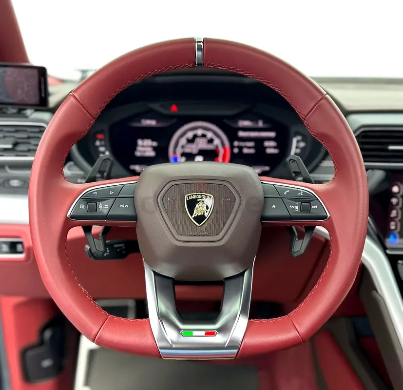 Lamborghini Urus S 2020 Japanese Specs - Pristine Condition - Image 8