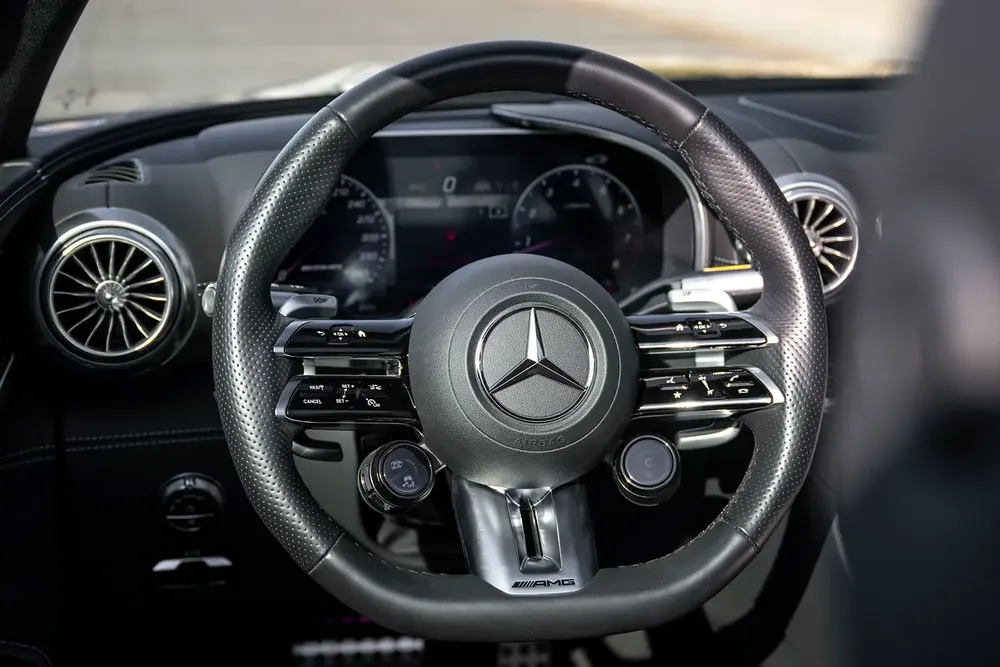 2024 Mercedes-AMG SL63 Roadster | 4.0L V8 Bi-Turbo | 577 HP | 4,000 KM | 2 Years Warranty + Service - Image 13