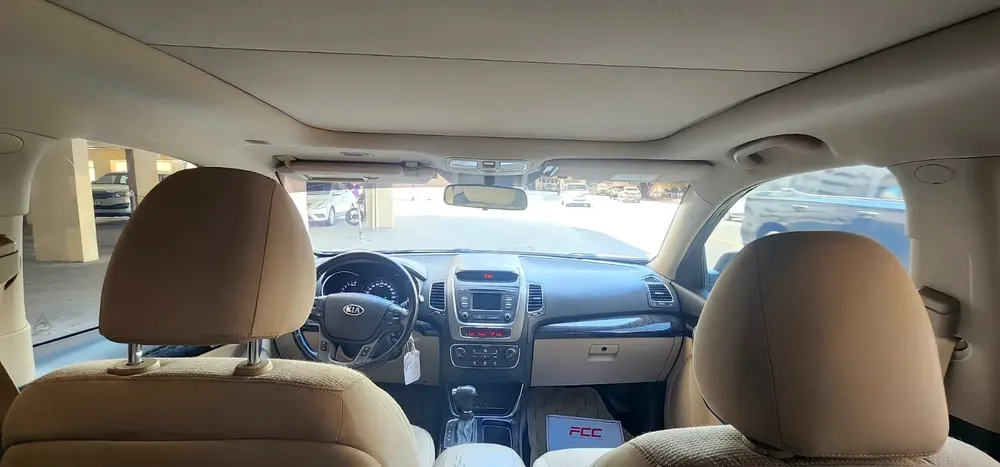2015 KIA SOTENTO 7 SEATER EX FULL OPTION PANORAMIC SUNROOF POWER SEAT - Image 9