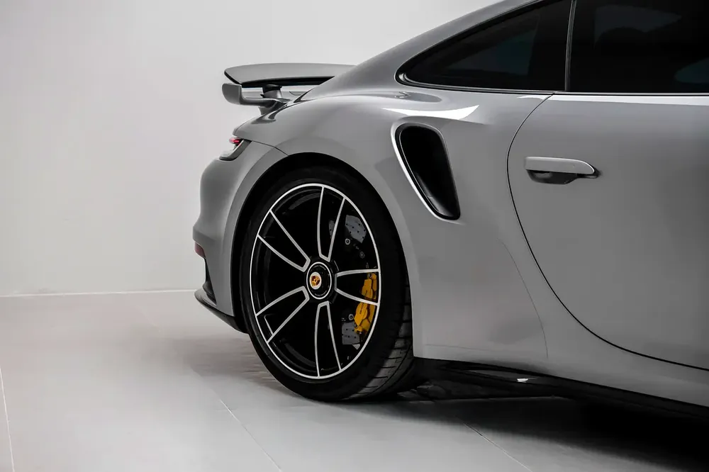 GCC SPECS AL NABOODA - 2024 PORSCHE 911 TURBO S HERITAGE DESIGN AERO PACK - FRONT AXLE LIFT - Image 18