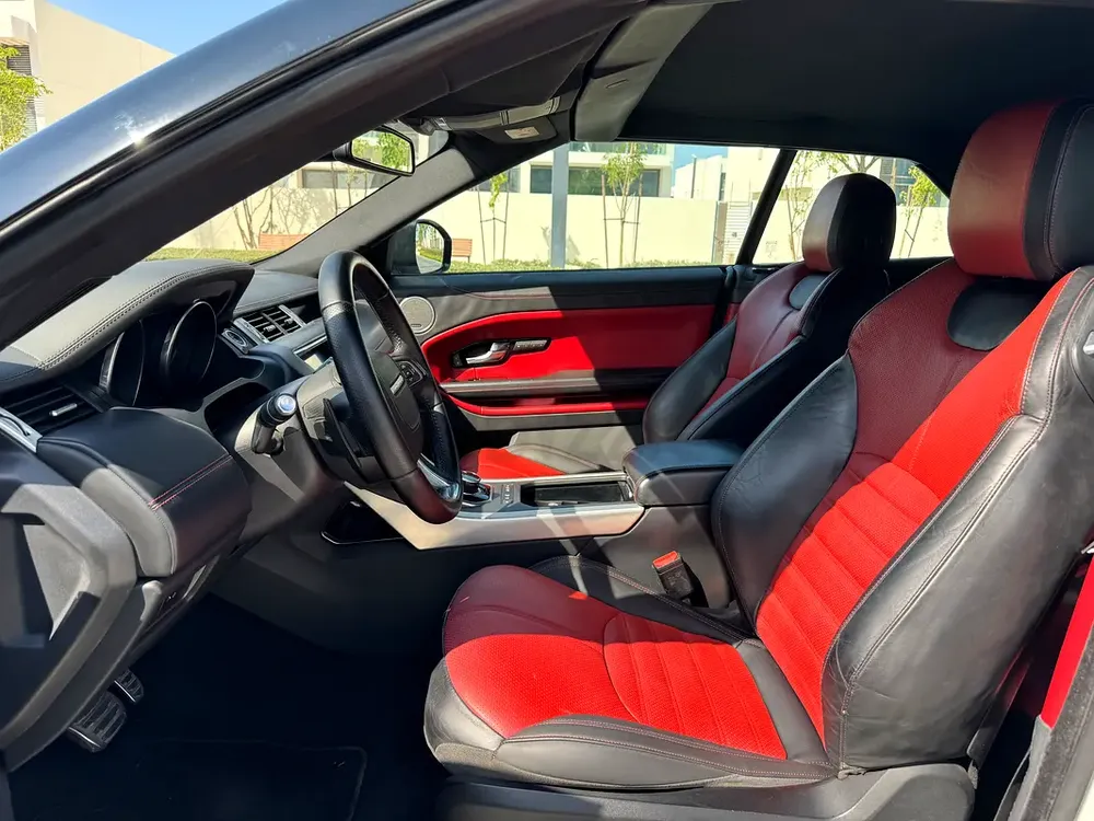 Land Rover Range Rover Evoque Dynamic HSE 2017 | GCC Specs | Low Mileage - Image 11