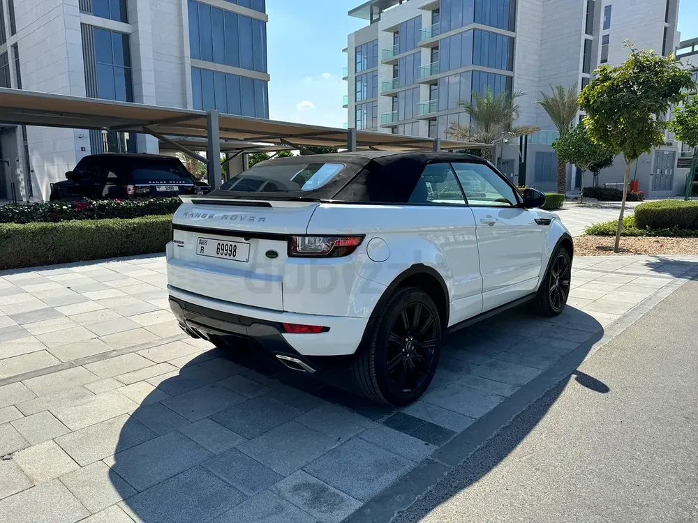 Land Rover Range Rover Evoque Dynamic HSE 2017 | GCC Specs | Low Mileage - Image 5