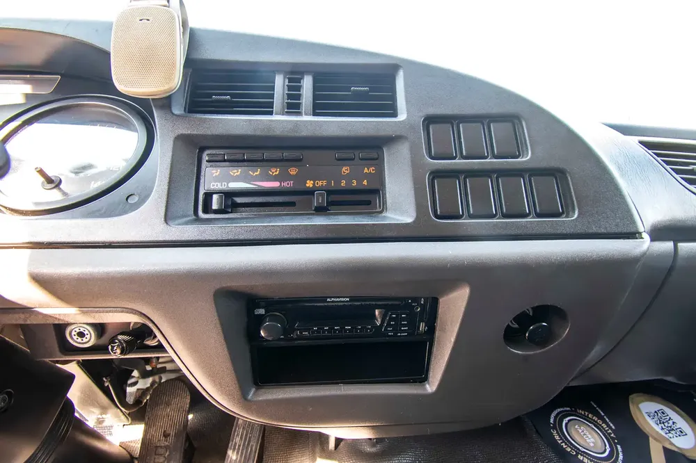 Isuzu FSR Box 7 Ton Tuck | Diesel | GCC Specs | Ref#I02730 - Image 12