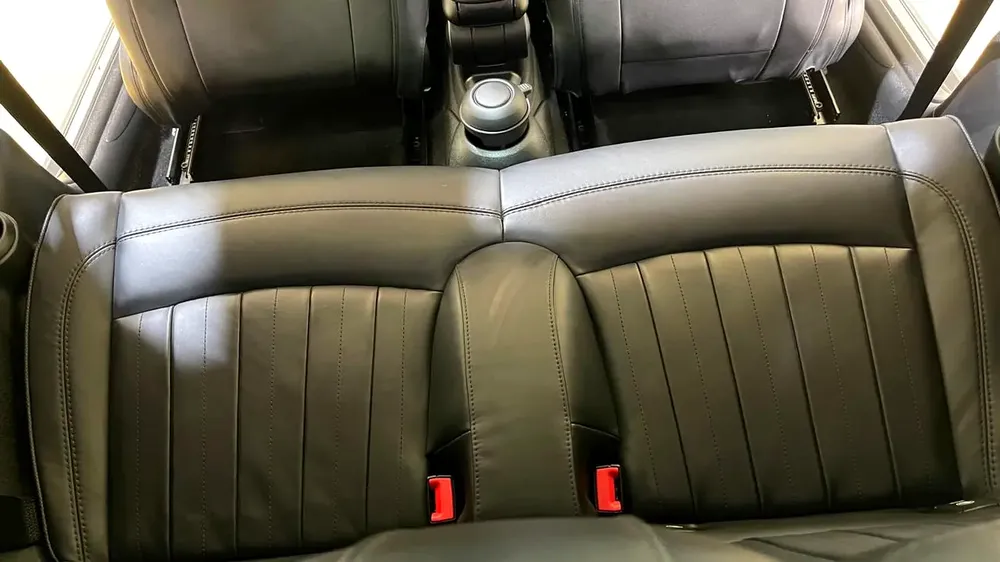 Mini Cooper S Gcc Specs Full Option 100% Original Paint Single Owner Under Warranty Well Maintained - Image 18