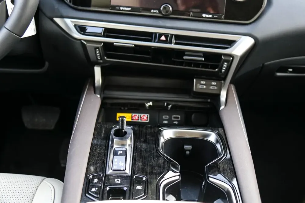 Lexus RX-Series 2026, GCC Specs - Experience Luxury - Image 14
