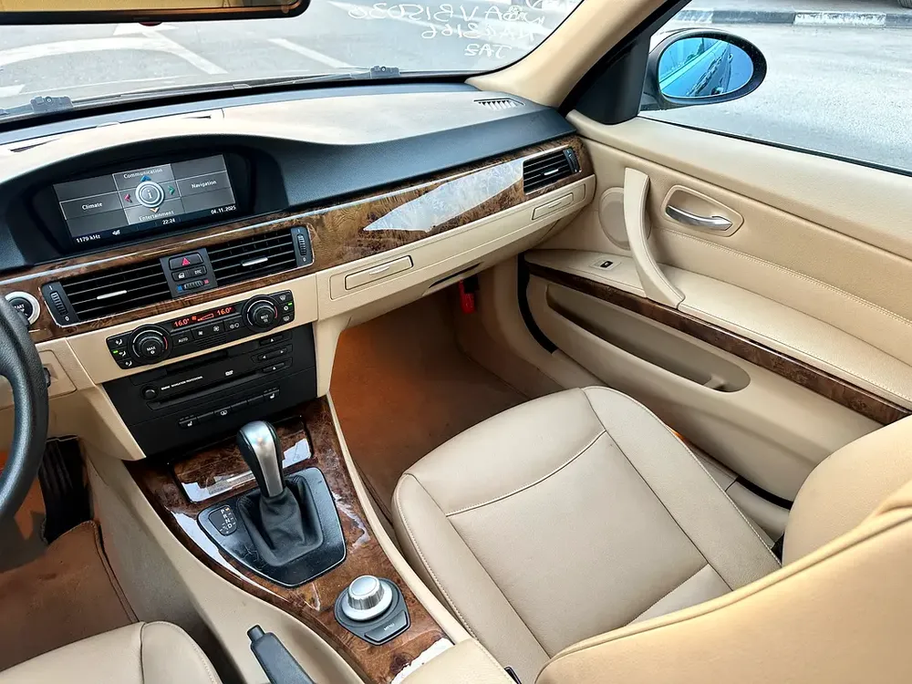 BMW 325 FRESH JAPAN IMPORT BEIGE INTERIOR - Image 16