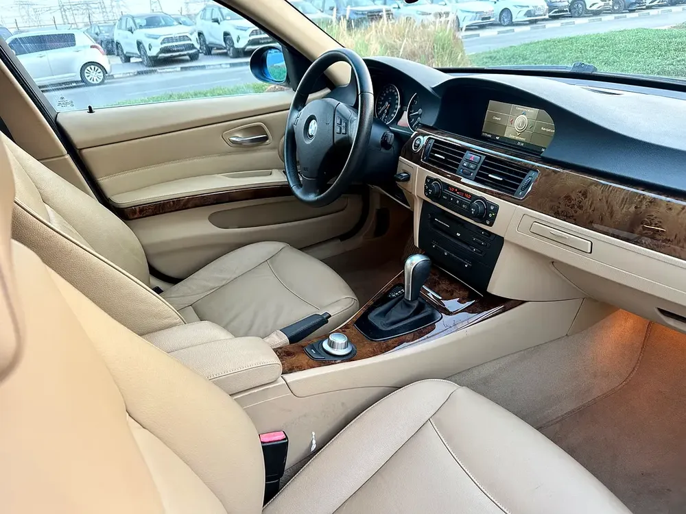 BMW 325 FRESH JAPAN IMPORT BEIGE INTERIOR - Image 18