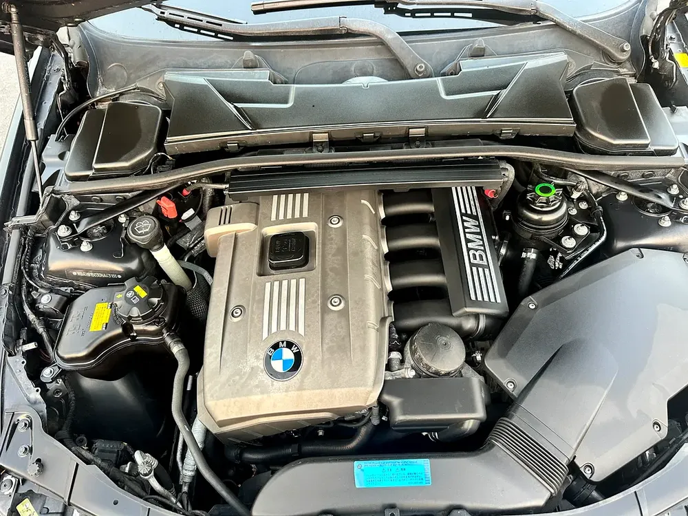 BMW 325 FRESH JAPAN IMPORT BEIGE INTERIOR - Image 20