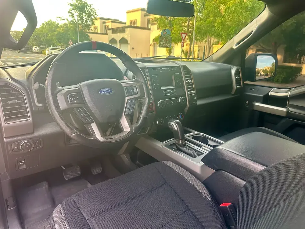 Ford Raptor - Image 4