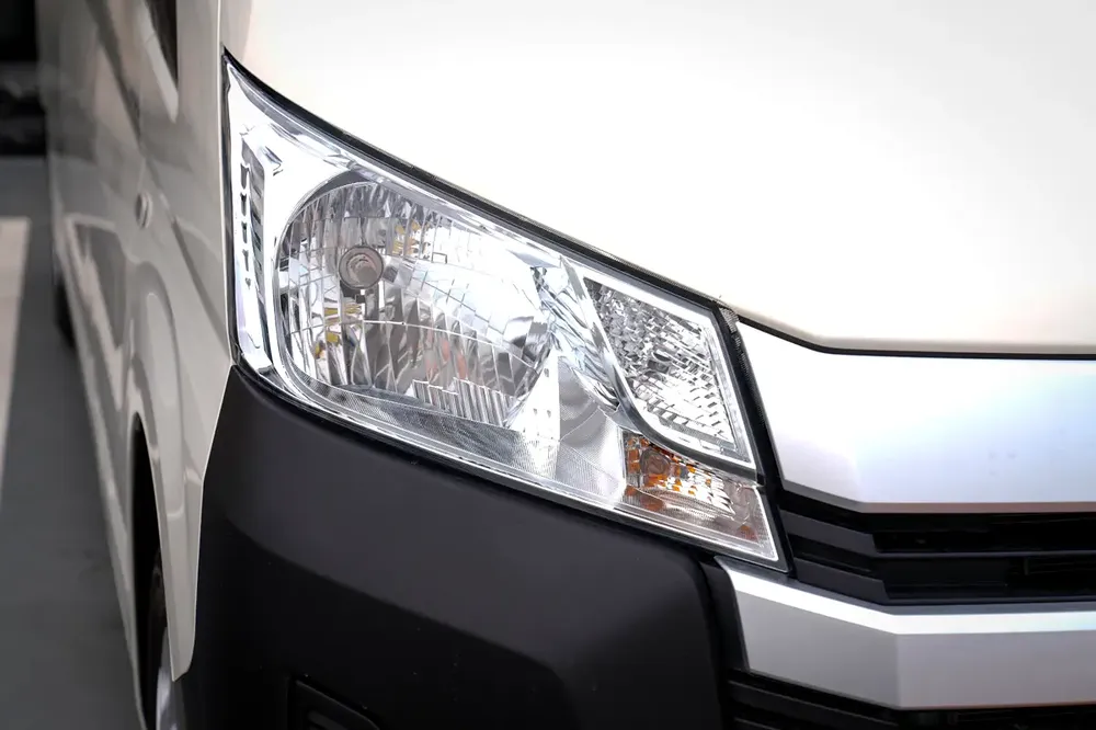 Toyota Hiace DLX 3.5 Manual 2026 GCC Specs - Brand New - Image 8