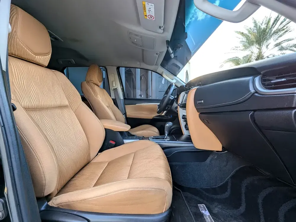 TOYOTA FORTUNER 2022 GXR V6 4.0L GCC IN EXCELLENT CONDITION - Image 11