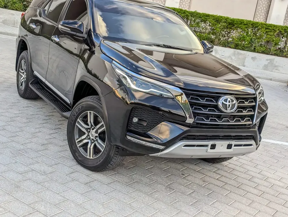 TOYOTA FORTUNER 2022 GXR V6 4.0L GCC IN EXCELLENT CONDITION - Image 12