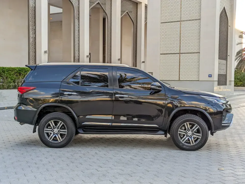TOYOTA FORTUNER 2022 GXR V6 4.0L GCC IN EXCELLENT CONDITION - Image 16