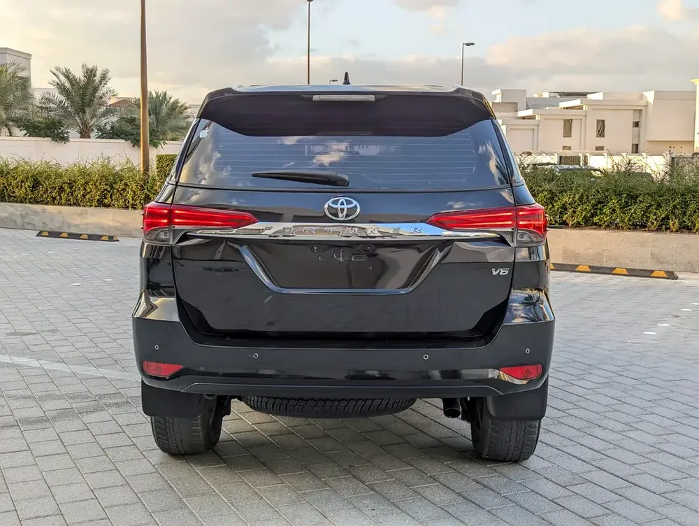 TOYOTA FORTUNER 2022 GXR V6 4.0L GCC IN EXCELLENT CONDITION - Image 17