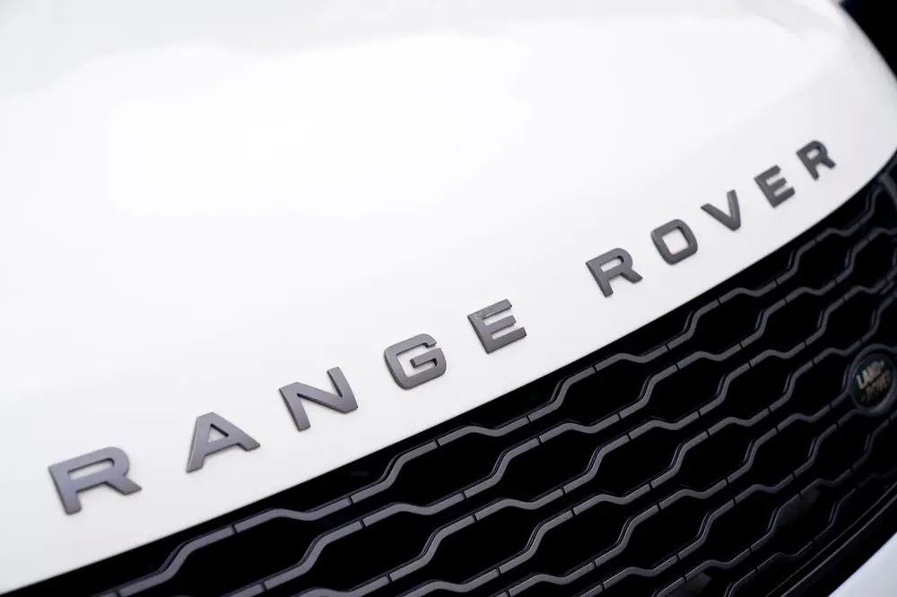 Land Rover Range Rover HSE 2019 - GCC Specs - Pristine Condition - Image 7