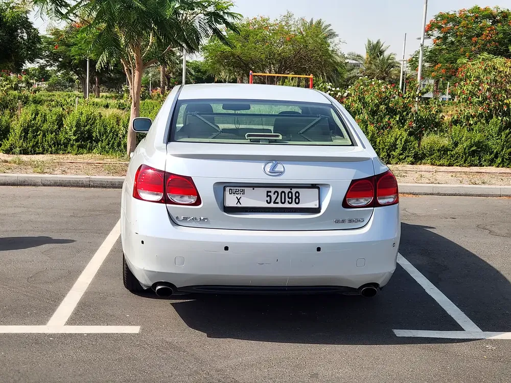 Lexus GS 350 Platinum 2007 | GCC Specs | Well Maintained - Image 9