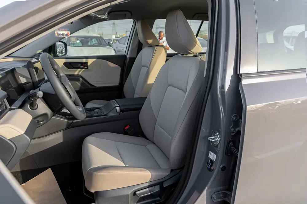 Brand New | 2026 | Toyota RAV4 LE | AWD | GCC Specs | V4 | Dark Gold Exterior (EXPORT) - Image 10