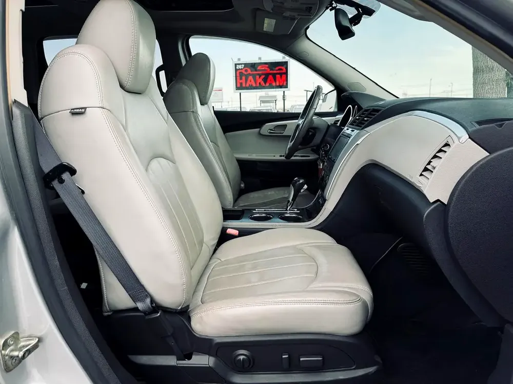 CHEVROLET TRAVERSE | 2009 | FULL OPTION | CLEAN CAR FRESH JAPAN IMPORT - Image 12