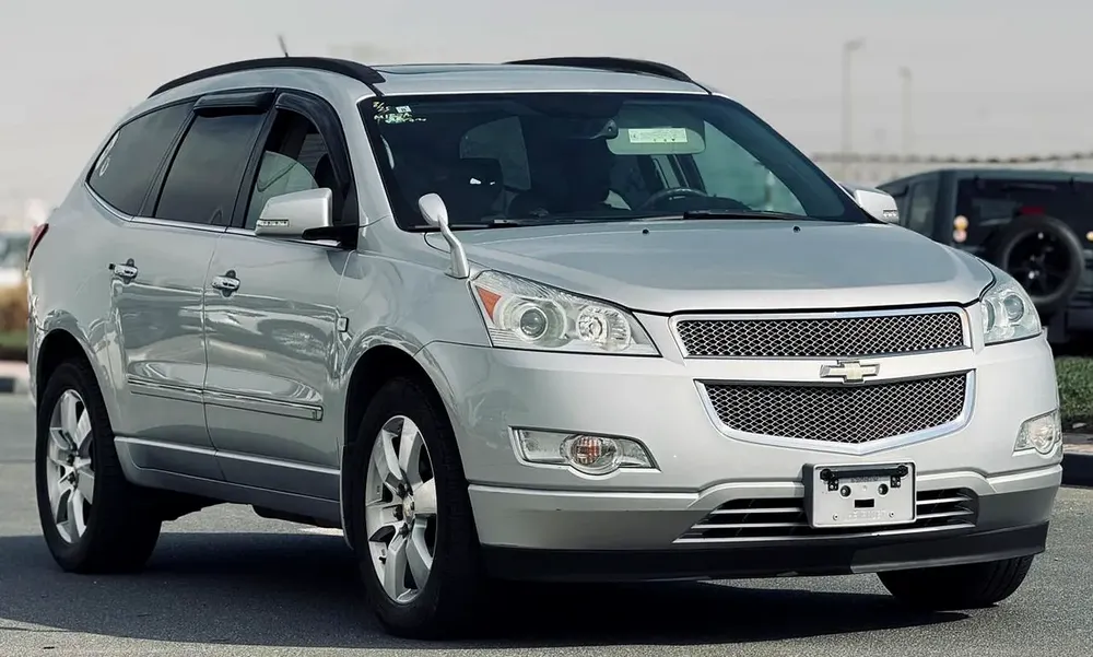 CHEVROLET TRAVERSE | 2009 | FULL OPTION | CLEAN CAR FRESH JAPAN IMPORT - Image 4