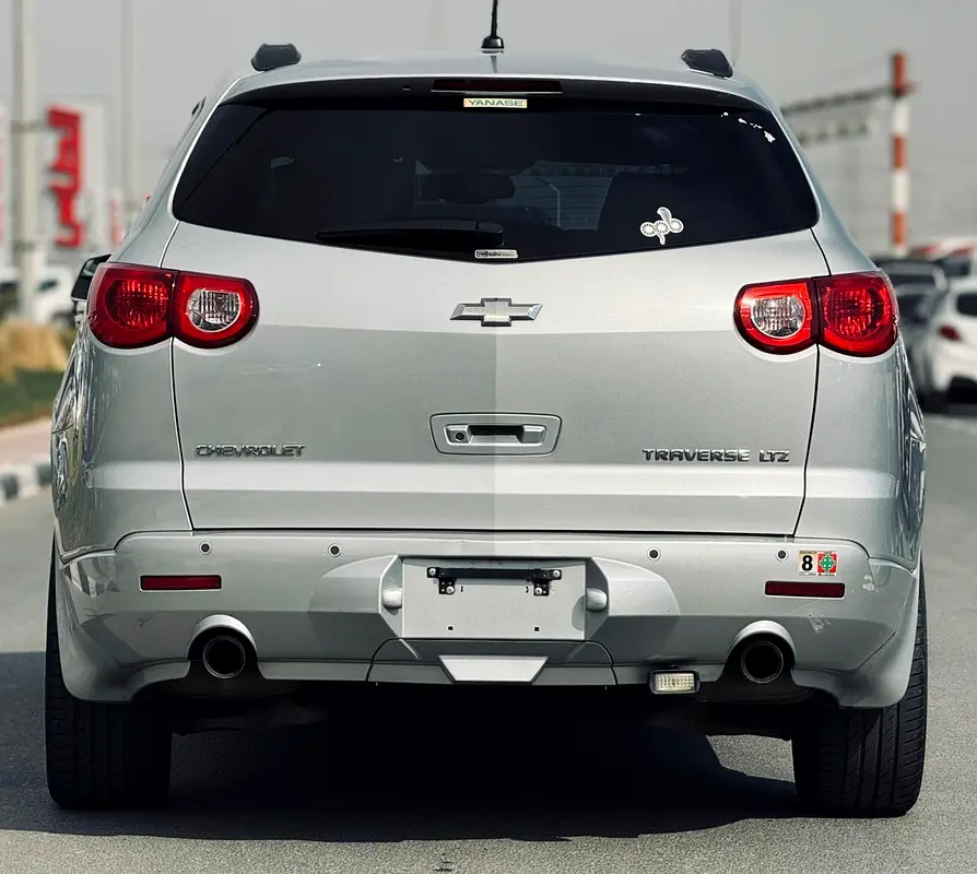 CHEVROLET TRAVERSE | 2009 | FULL OPTION | CLEAN CAR FRESH JAPAN IMPORT - Image 5