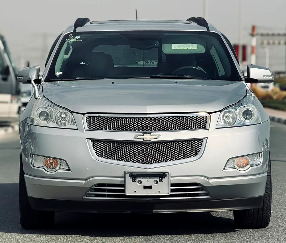 CHEVROLET TRAVERSE | 2009 | FULL OPTION | CLEAN CAR FRESH JAPAN IMPORT - Image 7
