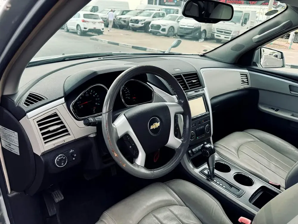 CHEVROLET TRAVERSE | 2009 | FULL OPTION | CLEAN CAR FRESH JAPAN IMPORT - Image 9