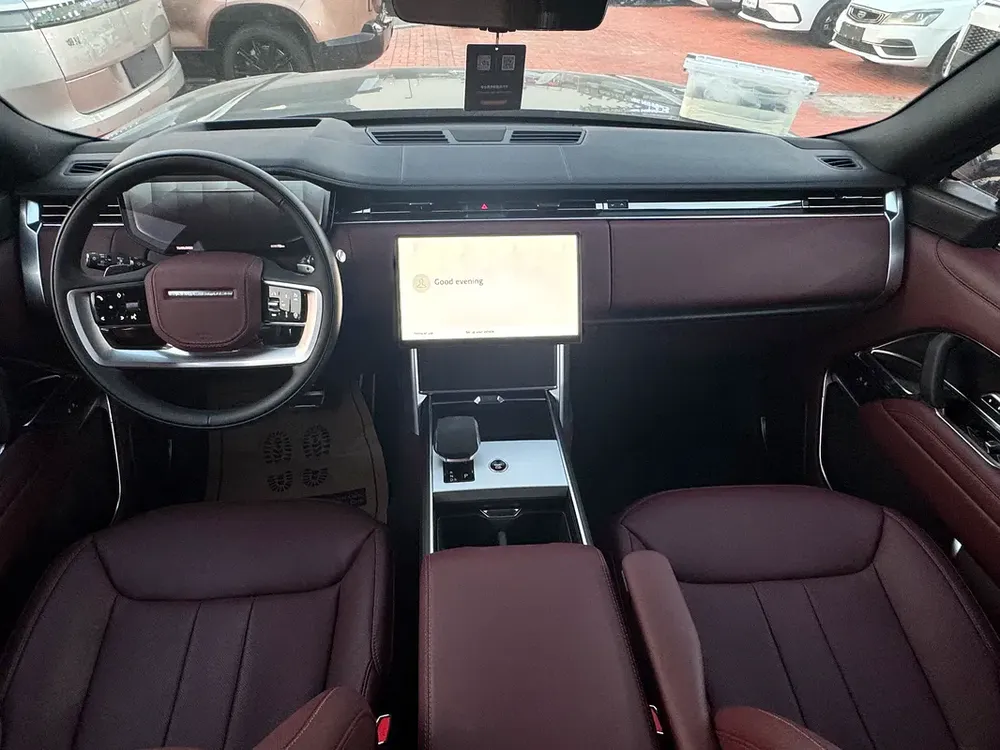 2025 Land Rover Range Rover SE - Canadian Specs - Brand New - Image 10