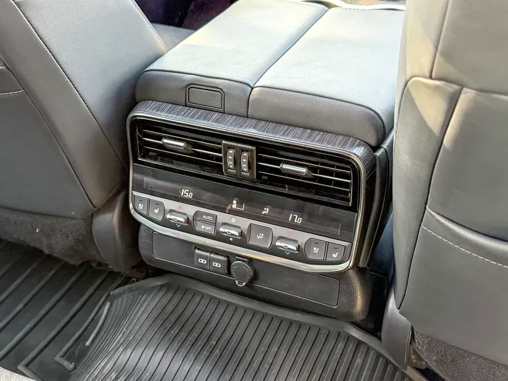 Land Cruiser VXR Twin Turbo  2022 | GCC Specs | Full Option - Image 14