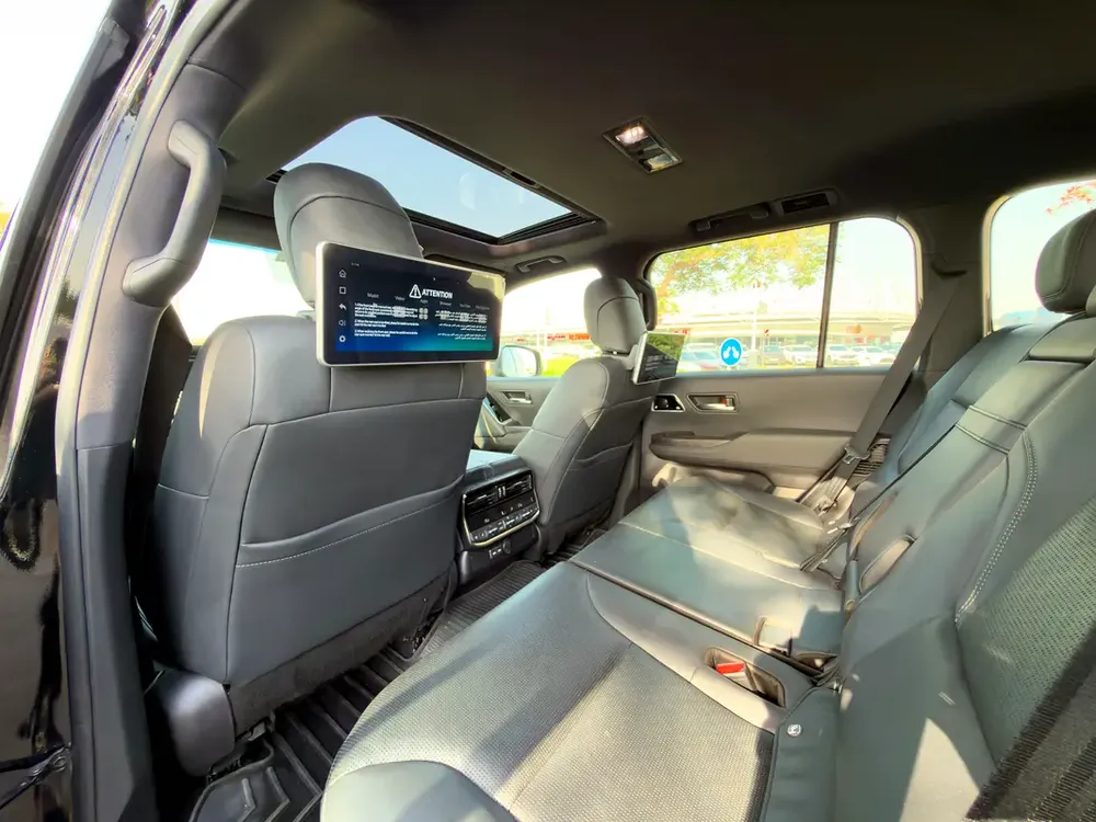 Land Cruiser VXR Twin Turbo  2022 | GCC Specs | Full Option - Image 15