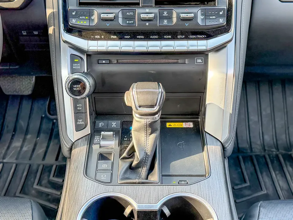 Land Cruiser VXR Twin Turbo  2022 | GCC Specs | Full Option - Image 17