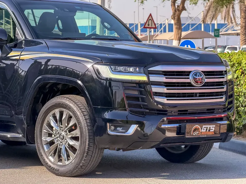 Land Cruiser VXR Twin Turbo  2022 | GCC Specs | Full Option - Image 5