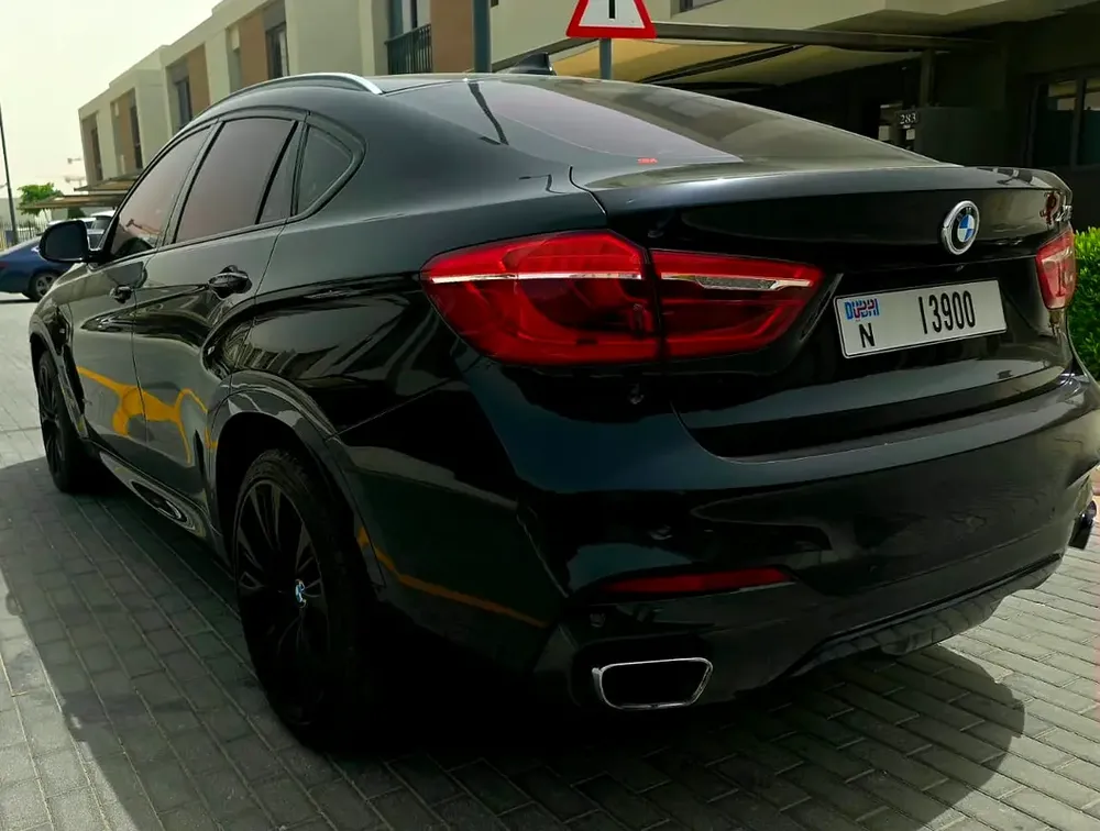 BMW X6 xDrive50i M Sport 2018 | GCC Specs | Pristine Condition - Image 10