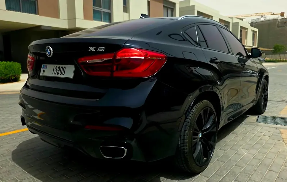 BMW X6 xDrive50i M Sport 2018 | GCC Specs | Pristine Condition - Image 18