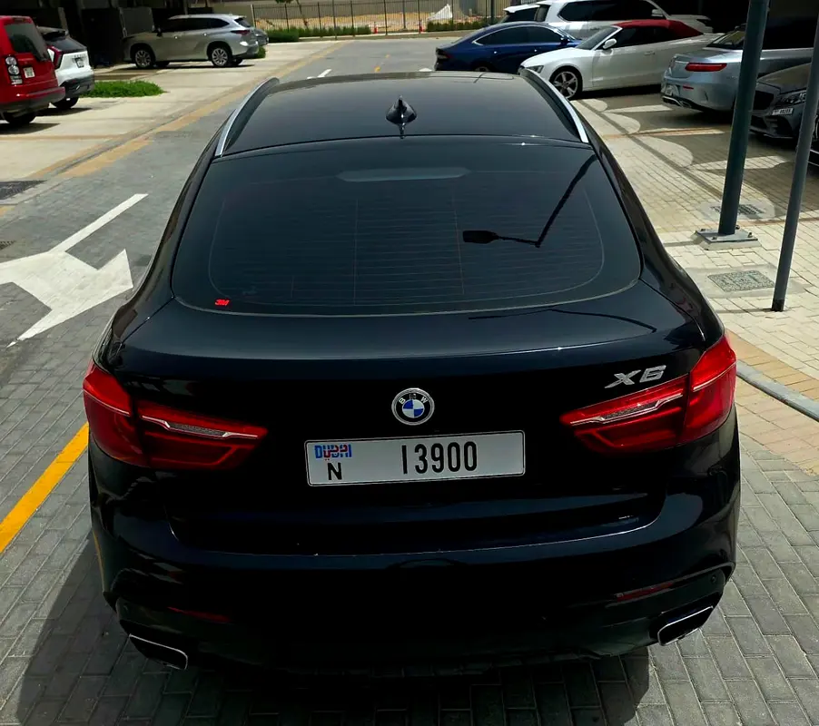 BMW X6 xDrive50i M Sport 2018 | GCC Specs | Pristine Condition - Image 19