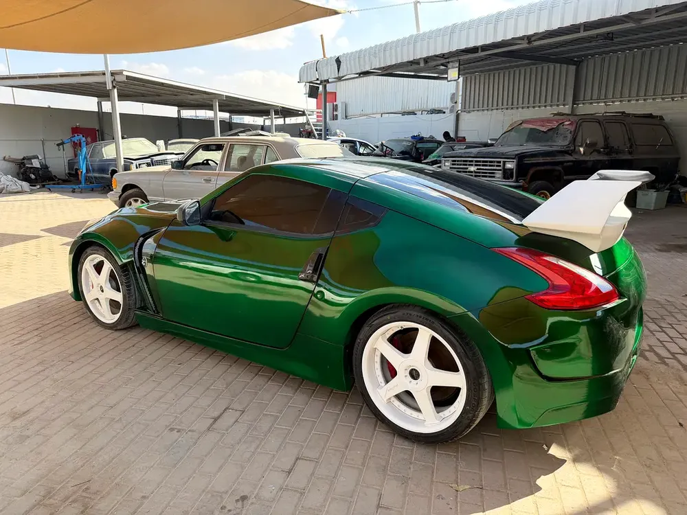 nissan 370 z candy apple green with satin white - Image 6