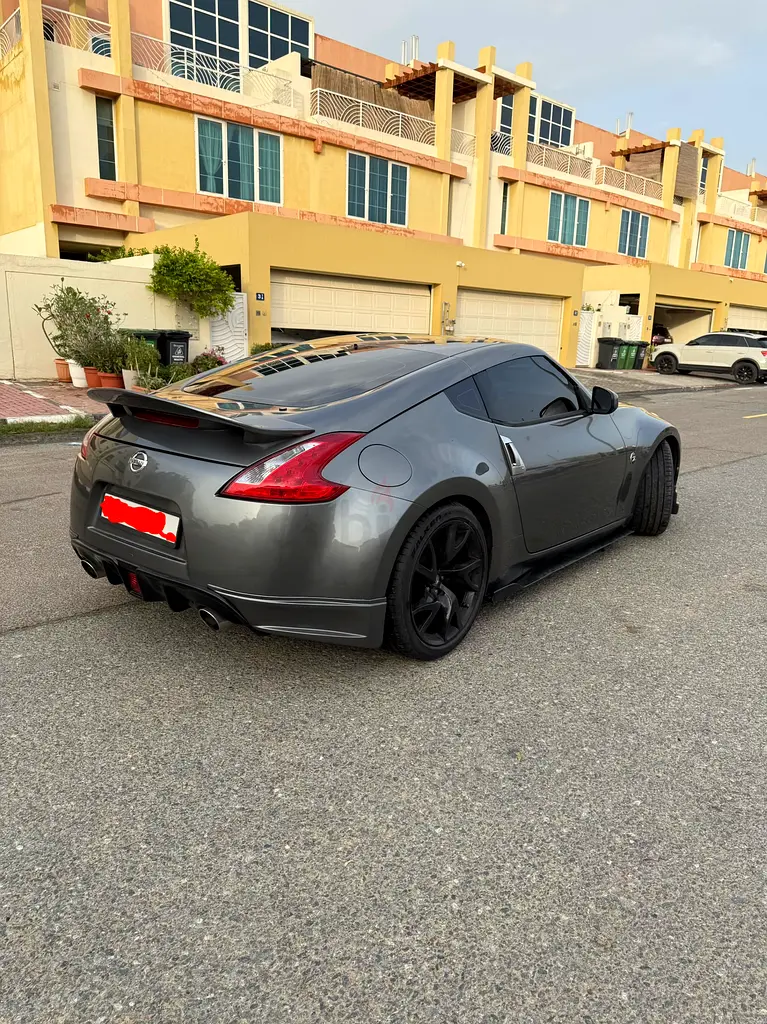 Nissan 370Z Sport 2014 | GCC Specs | Performance Coupe - Image 4