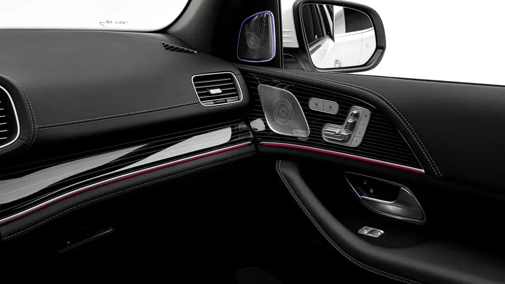 Mercedes-Benz GLS600 Maybach - 2023 - Japanese Specs - Image 10