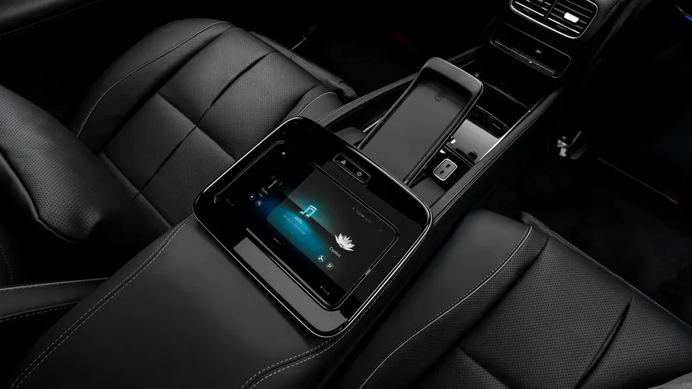 Mercedes-Benz GLS600 Maybach - 2023 - Japanese Specs - Image 16