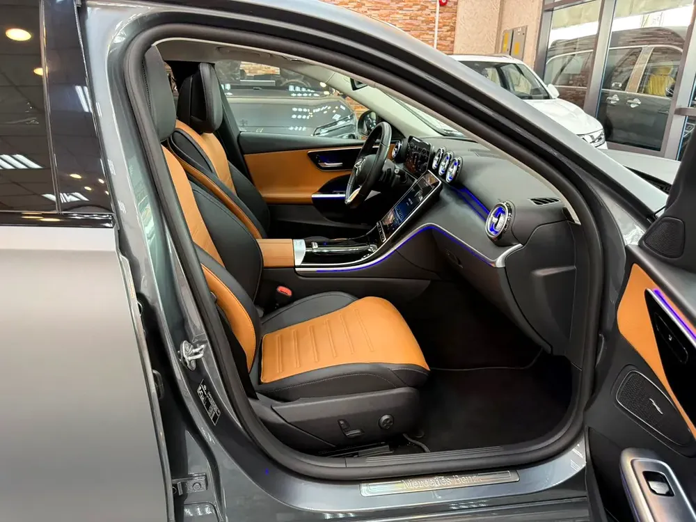 Mercedes C300 premium plus night edition - Image 13