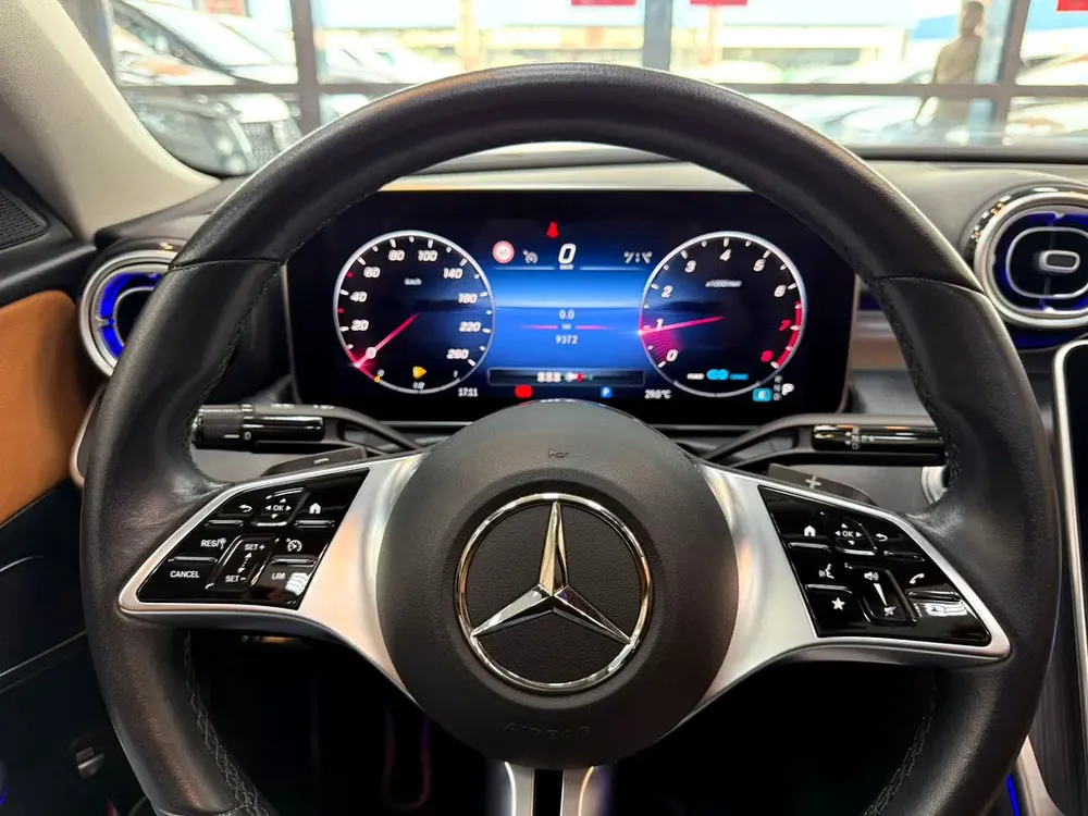 Mercedes C300 premium plus night edition - Image 18