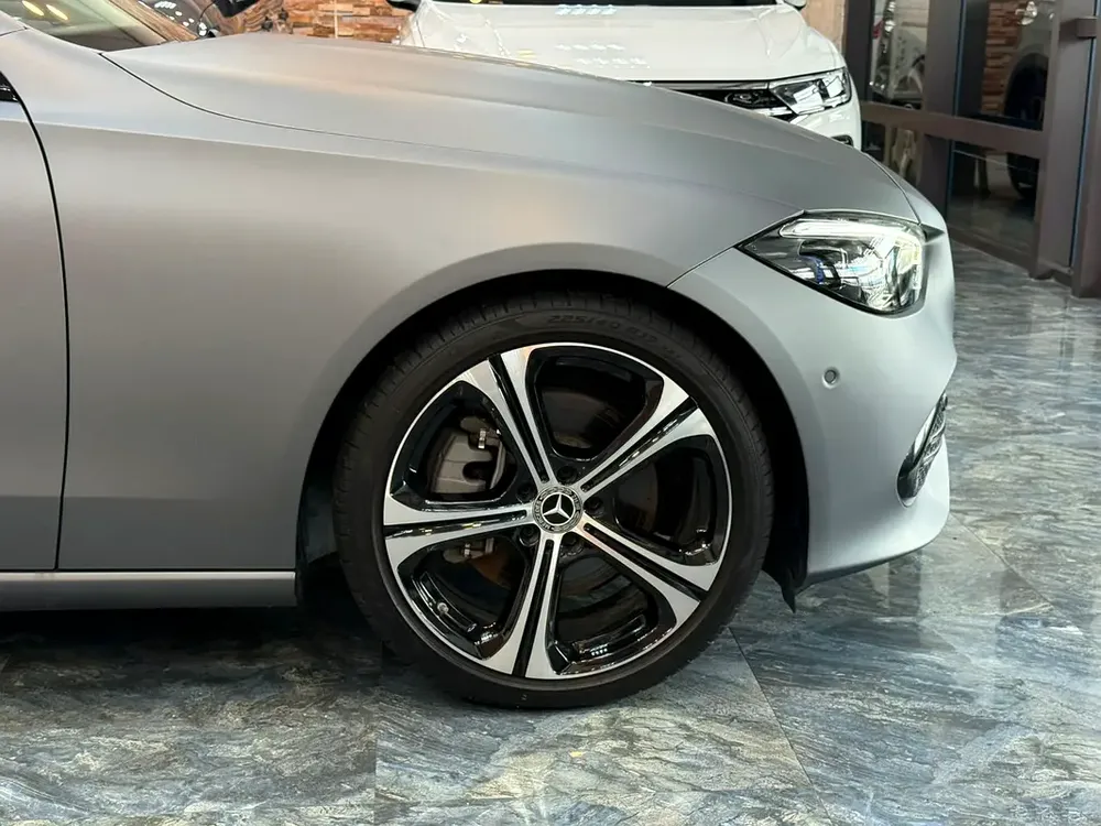 Mercedes C300 premium plus night edition - Image 8