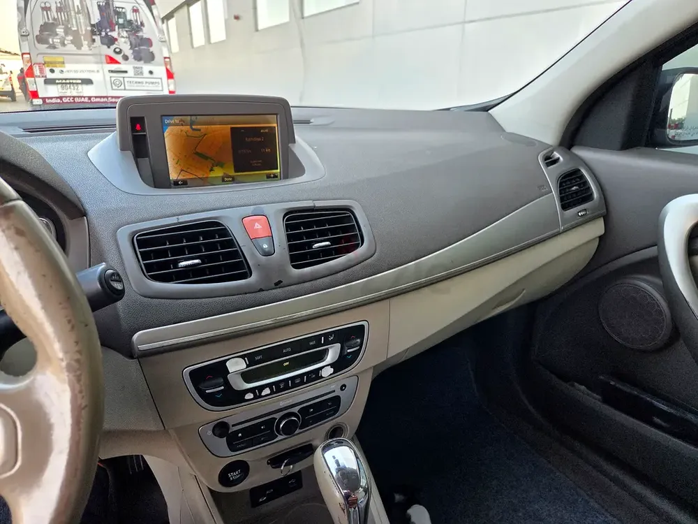 Renault Fluence LE 2017 GCC Specs - Image 5