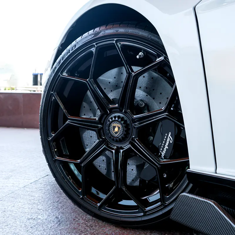 2022 Lamborghini Aventador LP 780-4 Ultimae ( 1 OF 350 ) - Image 9