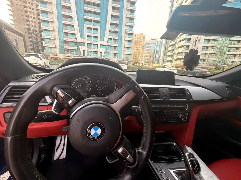 BMW 428i Convertible 2015 | GCC | Red Interior | Excellent Condition - Image 4